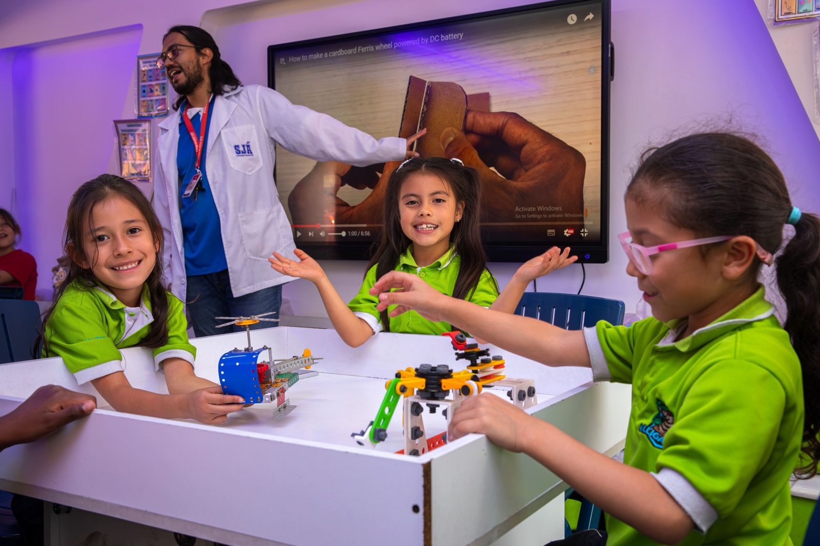 Colegio Bilingüe San Juan de Ávila (Bogotá)