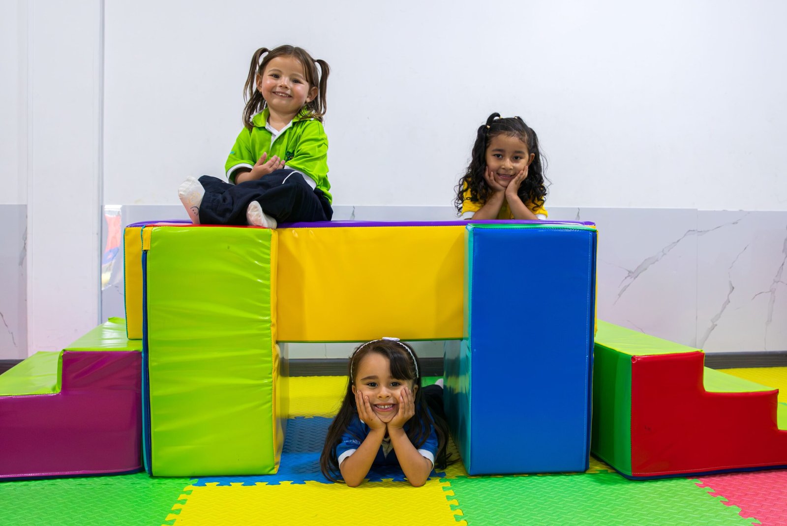 Colegio Bilingüe San Juan de Ávila (Bogotá)