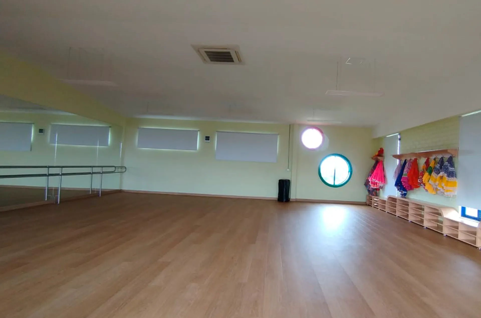 The Colombus American School (Rivera)