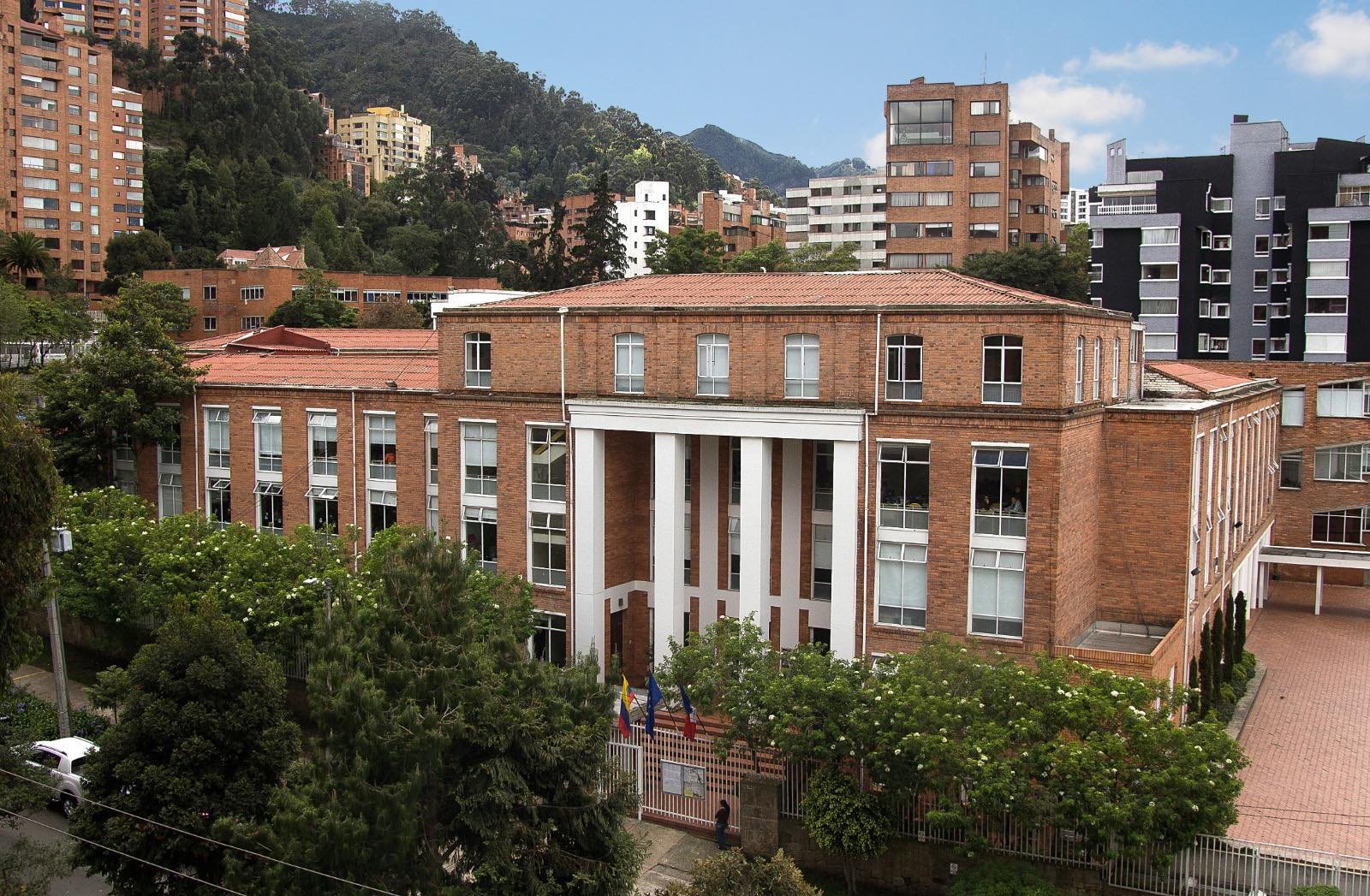 Liceo Francés Louis Pasteur (Bogotá)