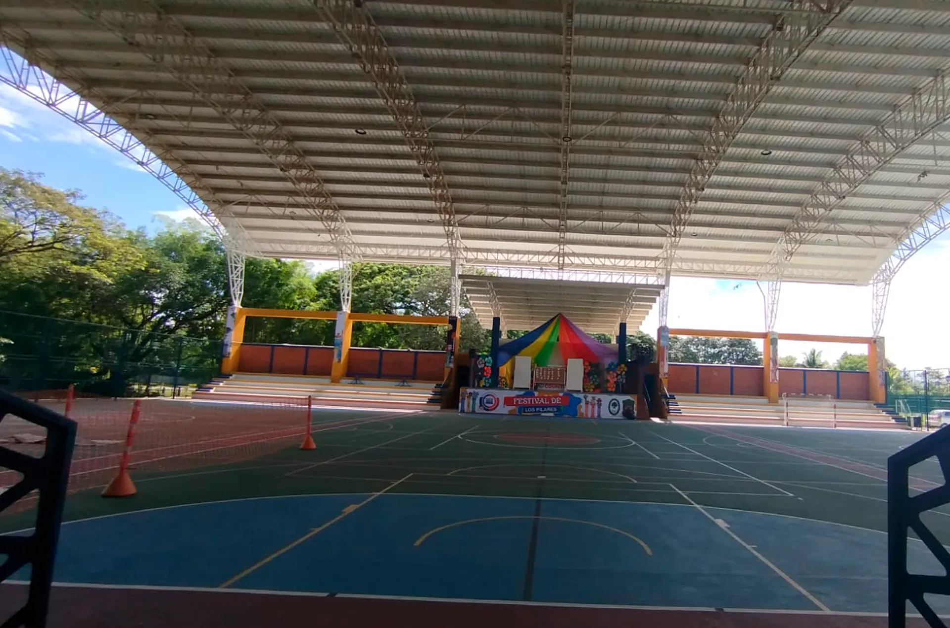 The Colombus American School (Rivera)