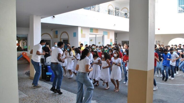 Colegio IDPHU Bilingüe (Santa Marta)