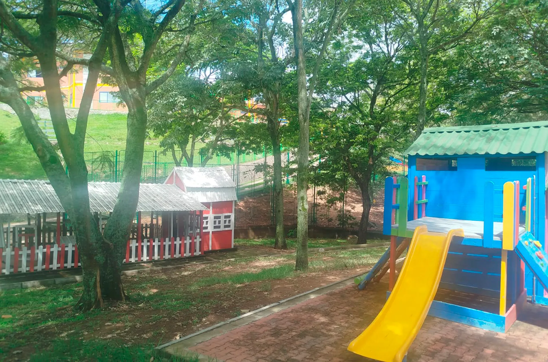 The Colombus American School (Rivera)