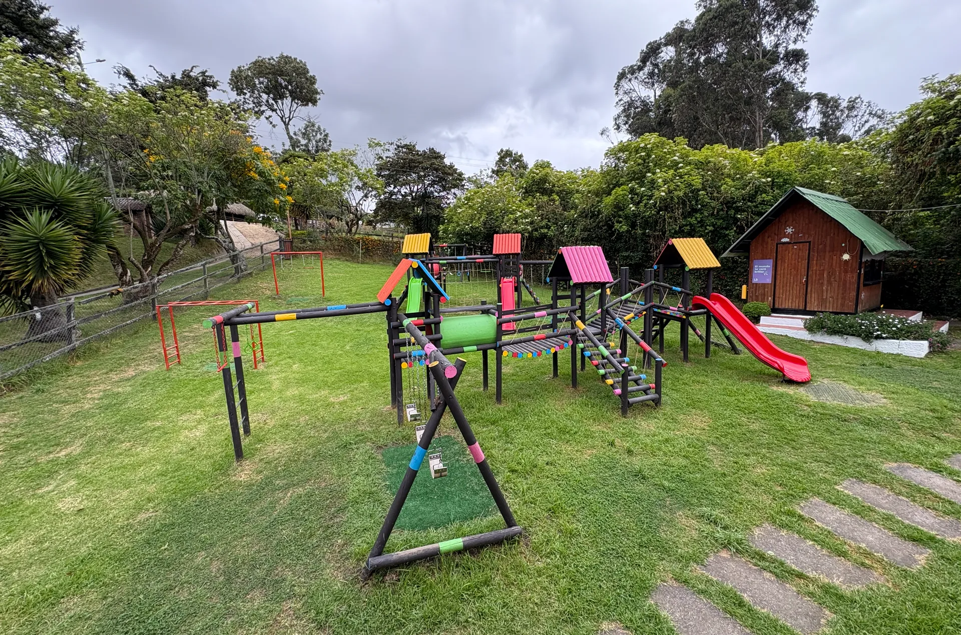 Liceo Boston (Bogotá)