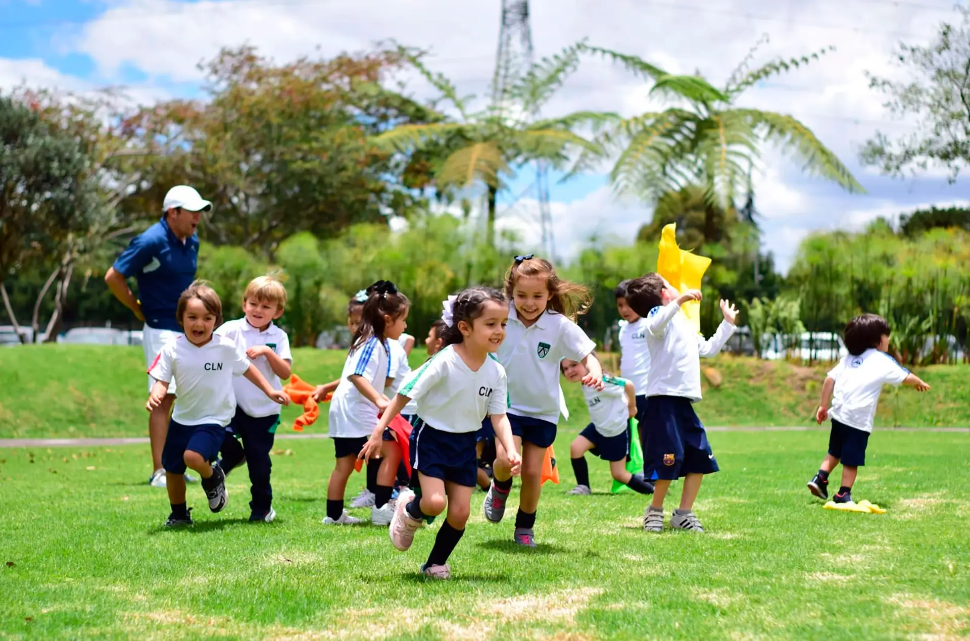 Colegio Los Nogales (Bogotá)