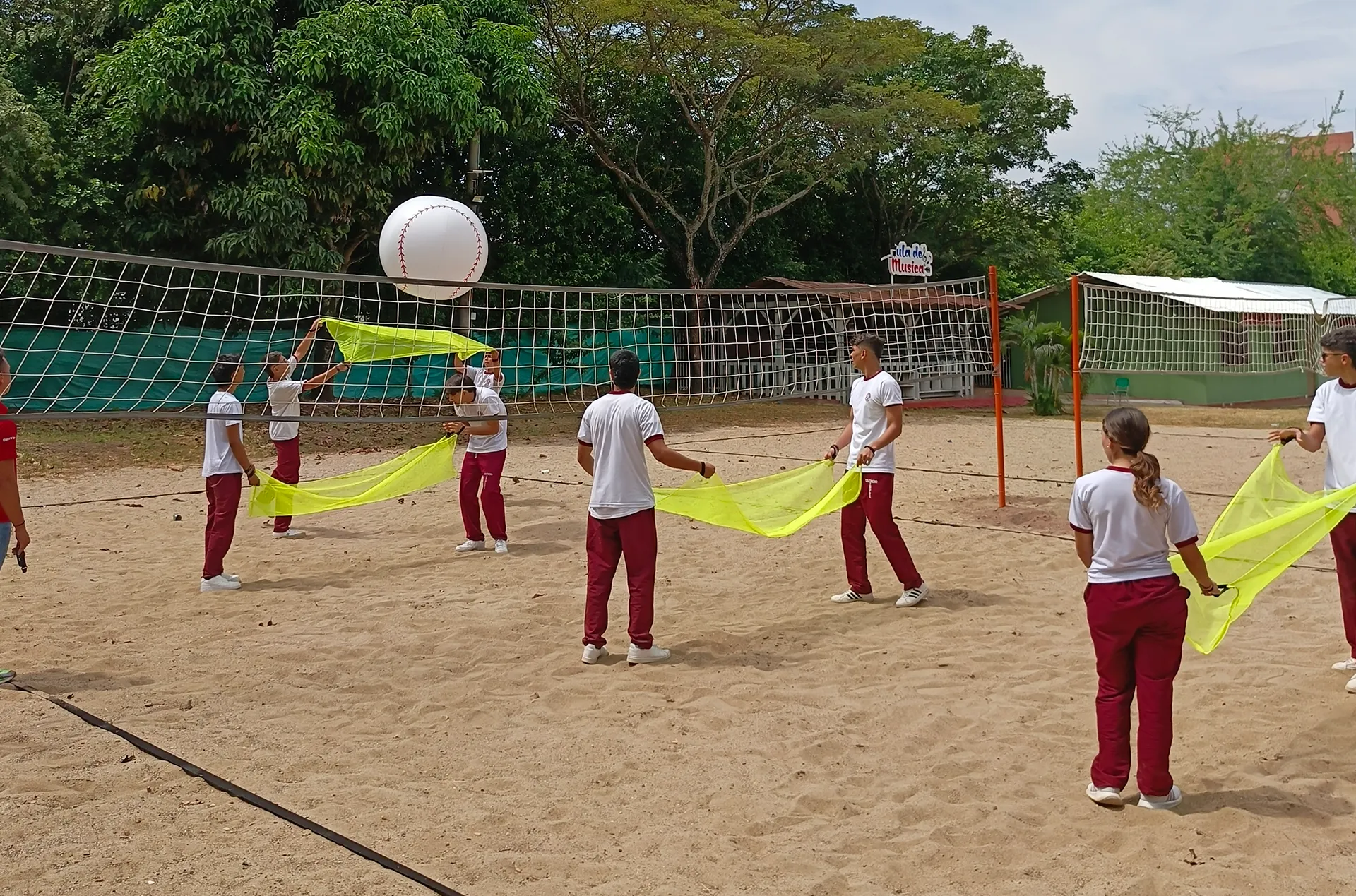 Colegio Bilingüe Nacional Colombo Inglés