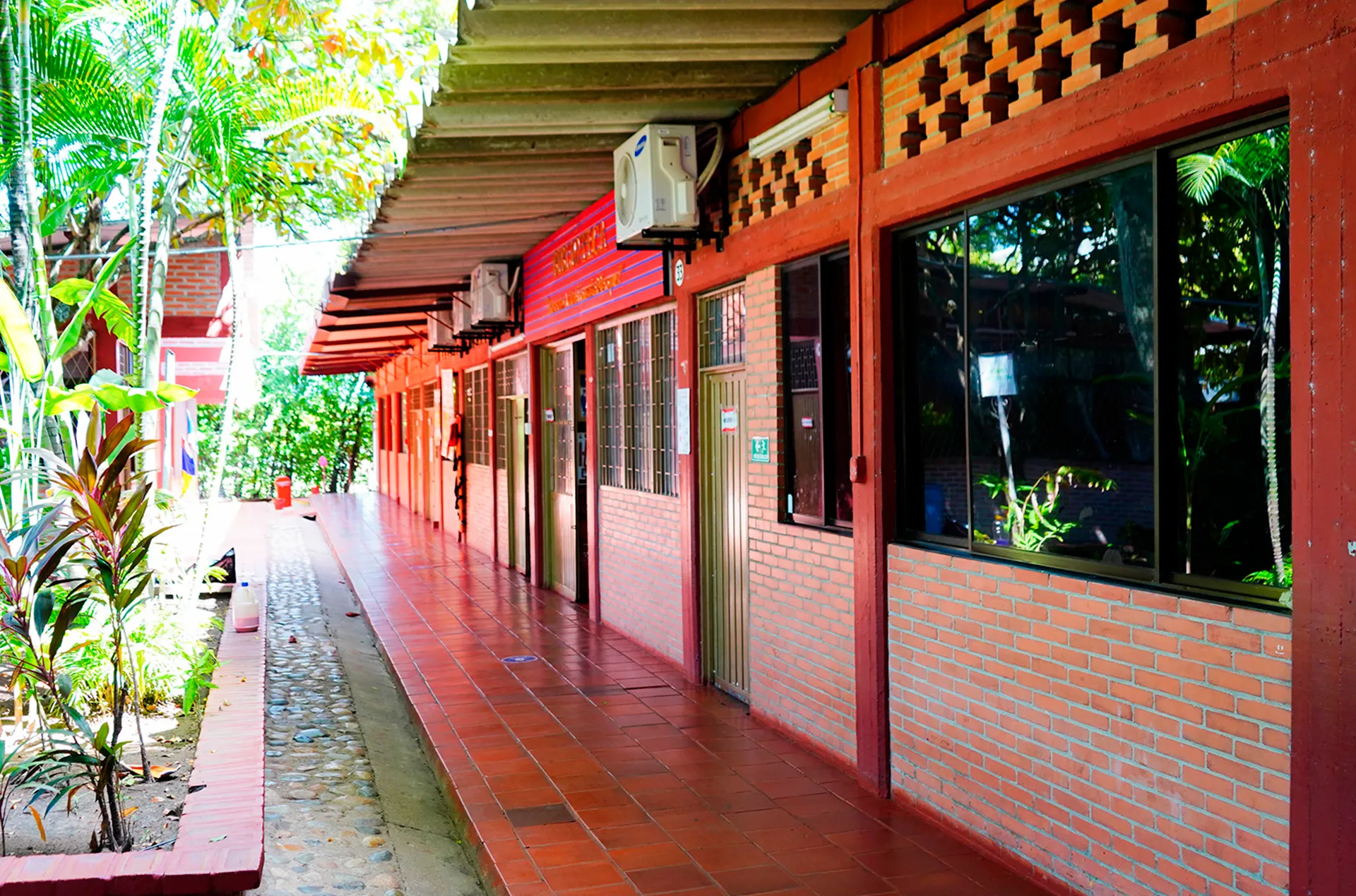 Colegio Bilingüe Nacional Colombo Inglés