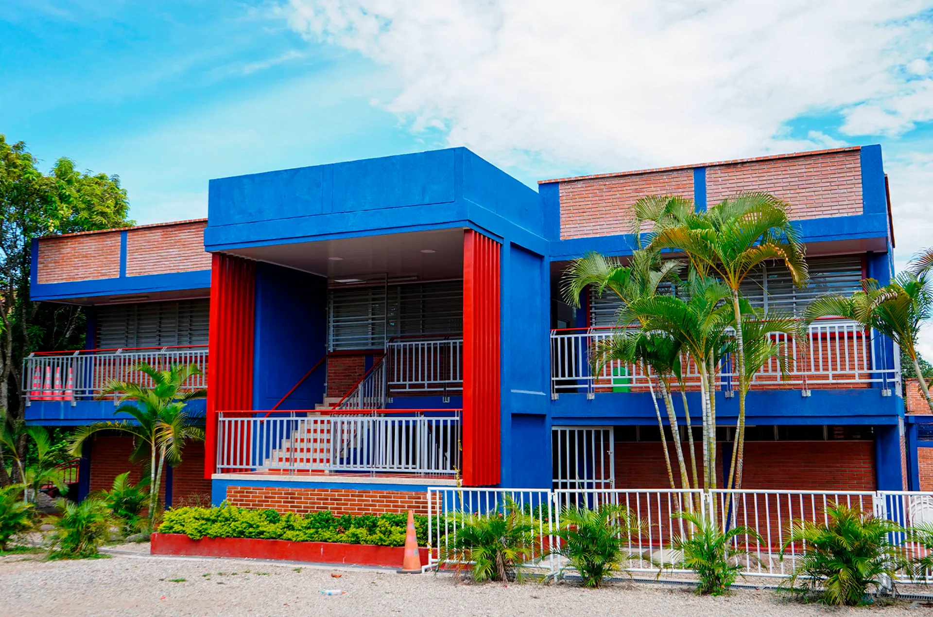 Colegio Bilingüe Nacional Colombo Inglés