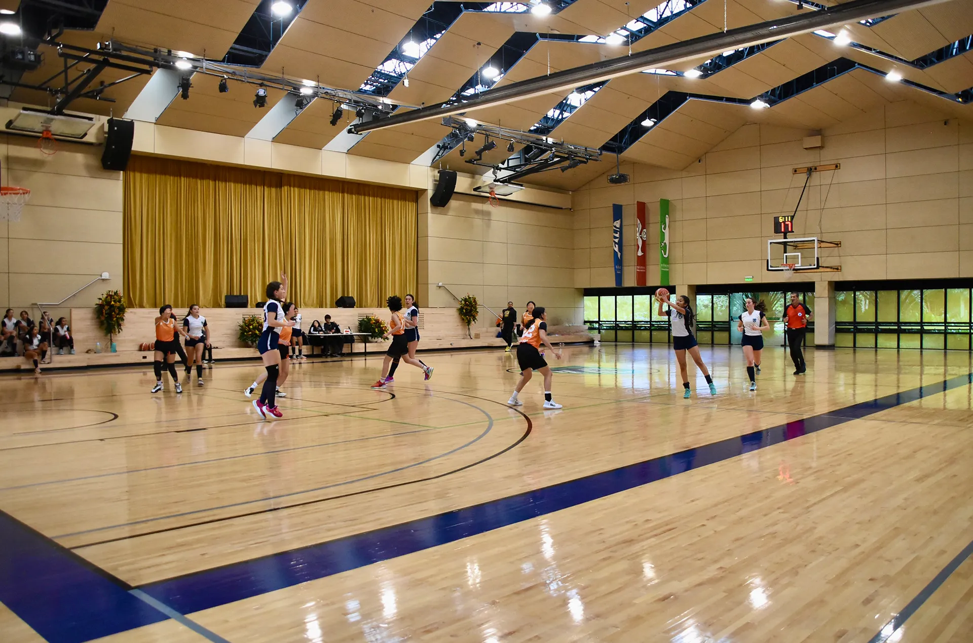 Colegio Los Nogales (Bogotá)