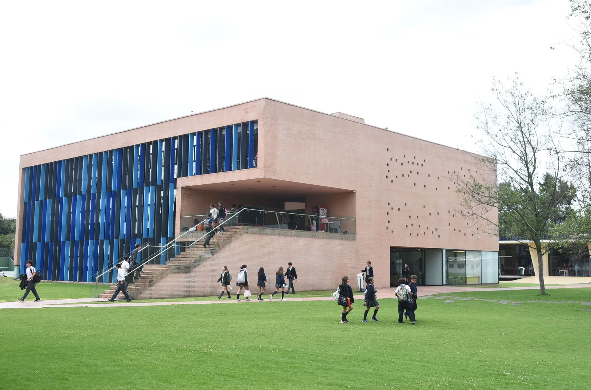 Colegio Los Nogales (Bogotá)