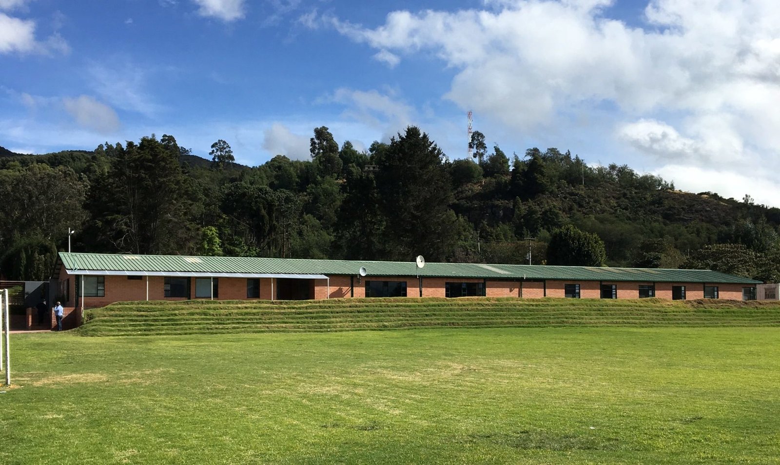 Nuevo Gimnasio Cristiano (Cota)