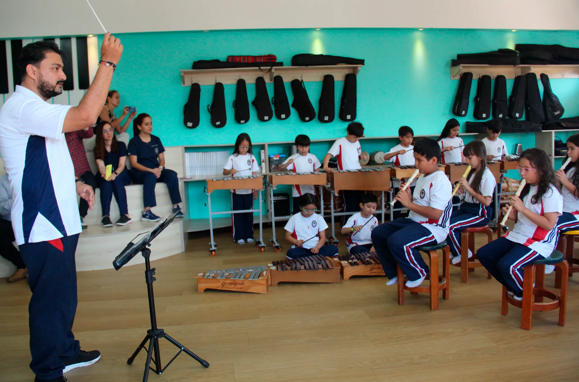 The Colombus American School (Rivera)