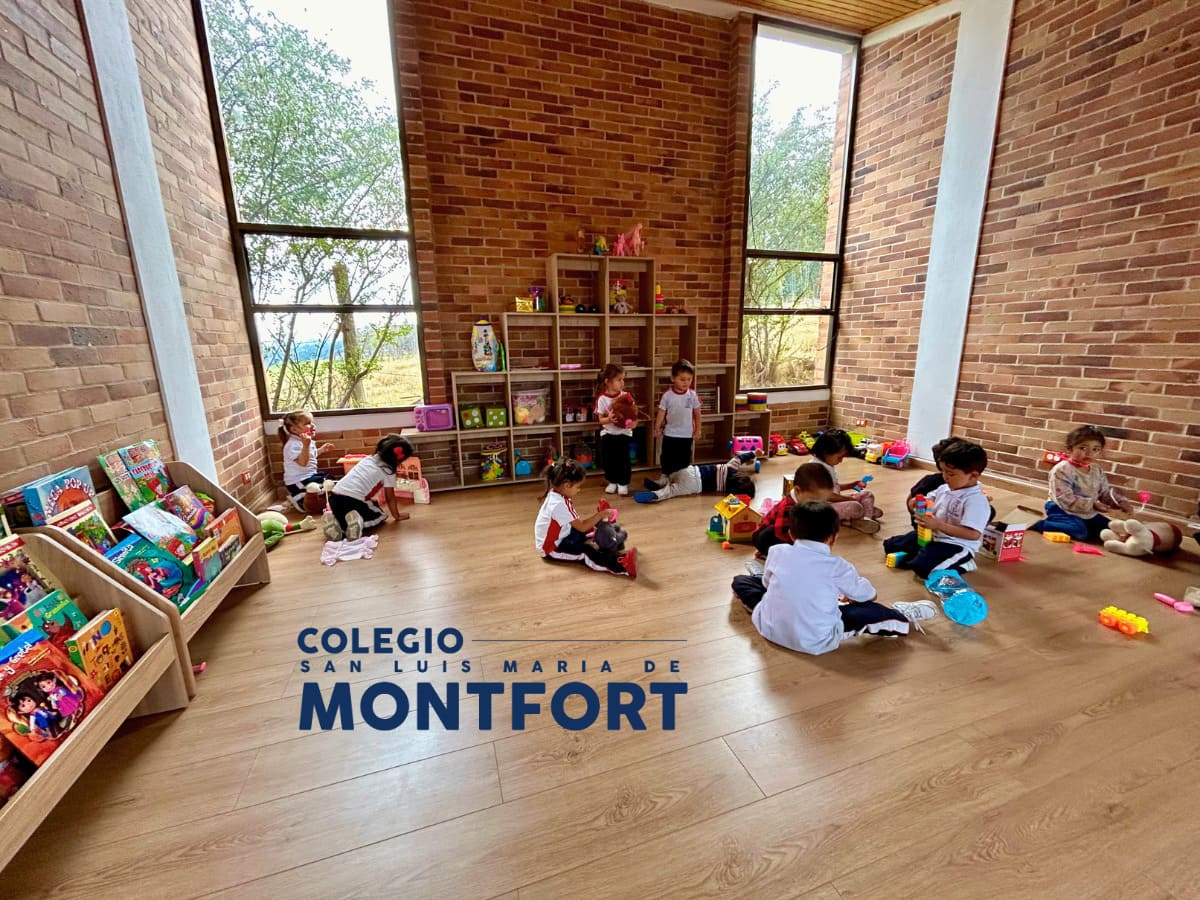 Colegio San Luis María de Montfort (Paipa – Boyacá) – Montfort School