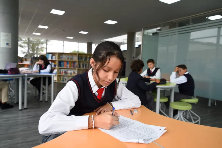 Colegio Nueva Inglaterra Bogotá: Importancia de formar en valores