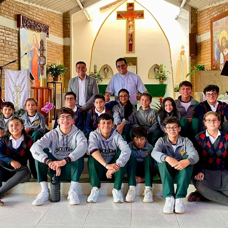 Bienvenido el Gimnasio Santa Sofia Zipaquirá al portal de Los Mejores Colegios