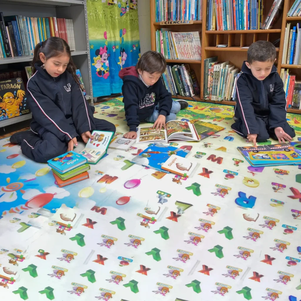 Liceo Edad de Oro Chía: Excelencia educativa en Los Mejores Colegios