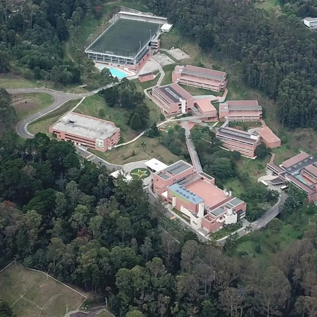 Bienvenido el Colegio San José de la Salle de Medellín al portal de Los Mejores Colegios