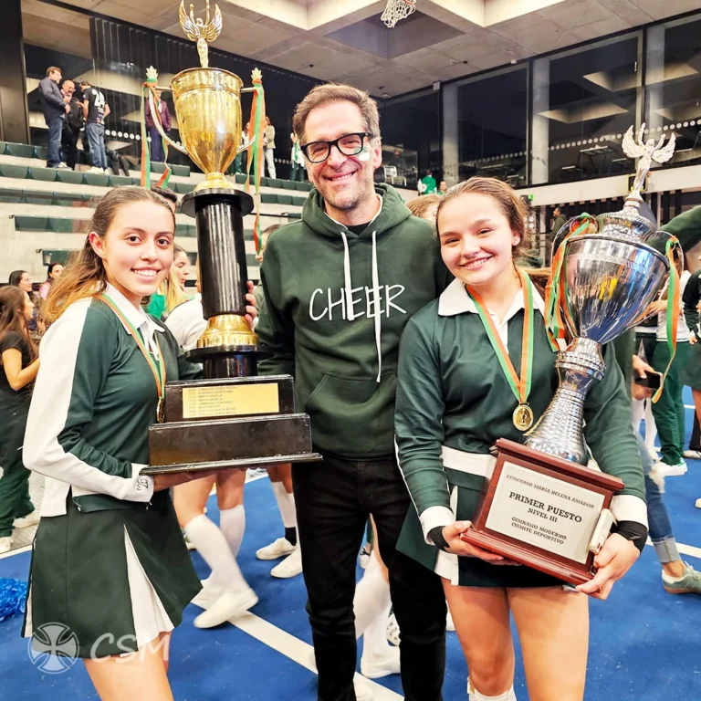 Campeonas cheers: Colegio Santa María brilla en la Copa María Helena Amador