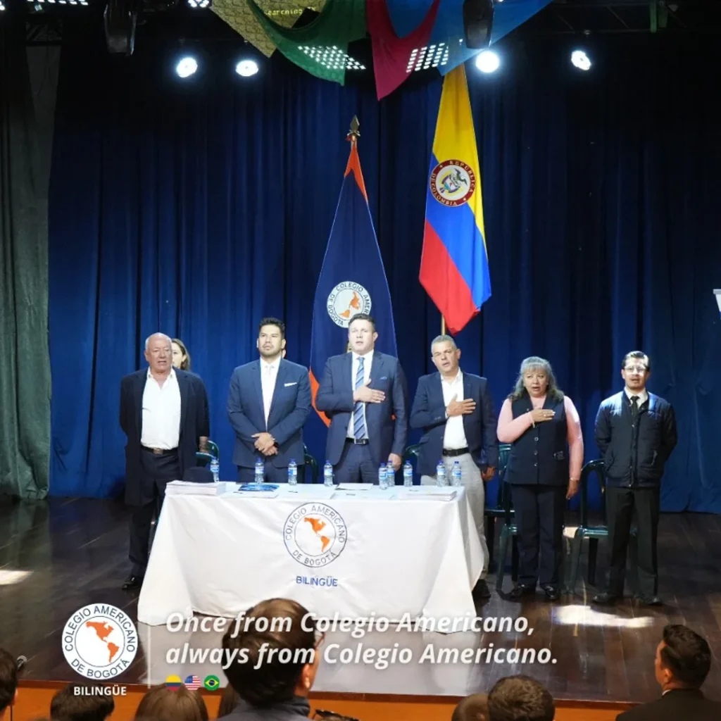 Estudiantes del Colegio Americano de Bogotá se certifican para liderar el futuro digital 1 Estudiantes