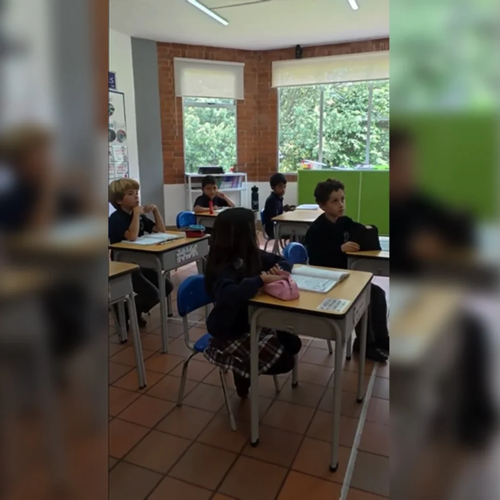 Educación dedicada y cercana en el Colegio Internacional SEK Colombia de Chía 3 Dedicada