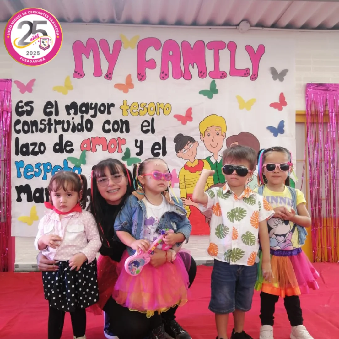 (CARRUSEL)-5-Dia-familia-miguel-de-cervantes