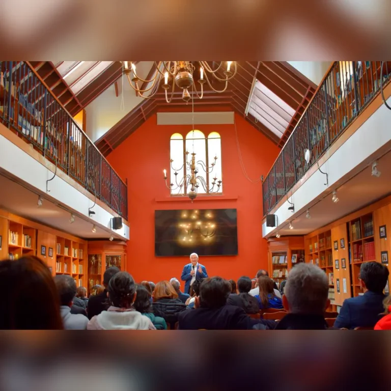 Colegio Claustro Moderno de Bogotá celebra el Día del Bienestar con Rafael Bisquerra
