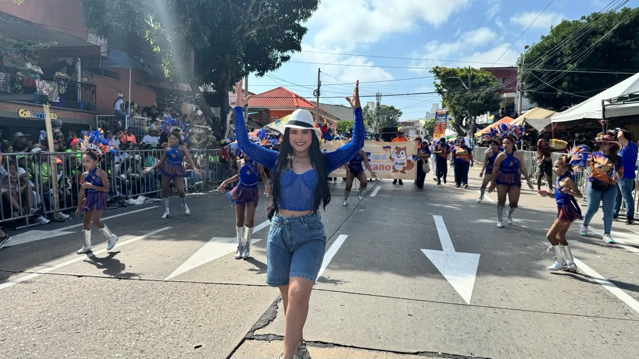 photo_4938520553232993093_y_11zon