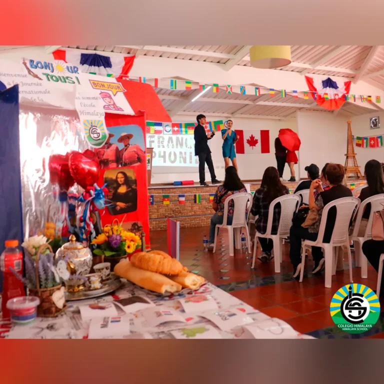 Colegio Himalaya – Himalaya School de Fusagasugá celebra la Francofonía con experiencias reales de aprendizaje del francés y cultura internacional