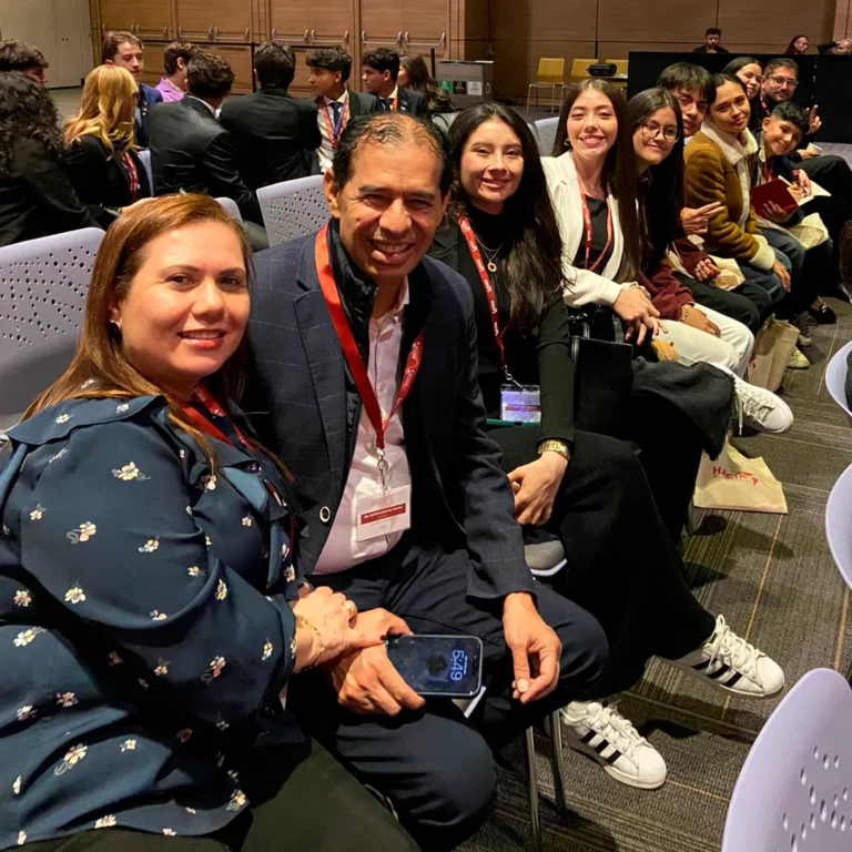 Colegio Himalaya – Himalaya School de Fusagasugá se destaca en la Cumbre de las Américas de Harvard con liderazgo en simulacro de la OEA