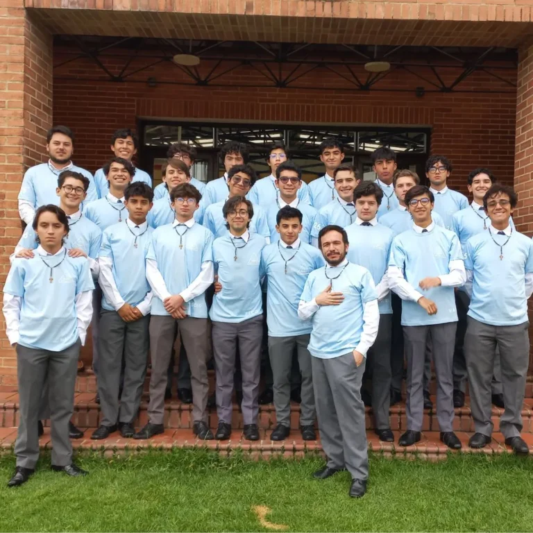 Estudiantes de grado 11 del Colegio San Tarsicio de Bogotá viven misión social que fortalece liderazgo y empatía