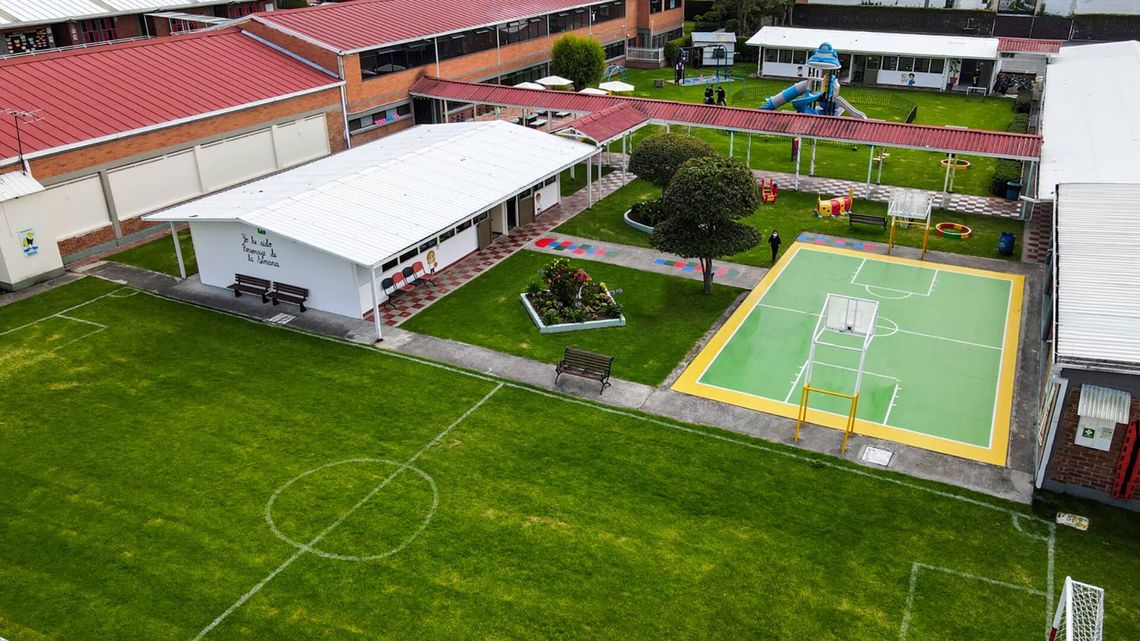 Fundación Colegio Emilio Valenzuela (Bogotá)