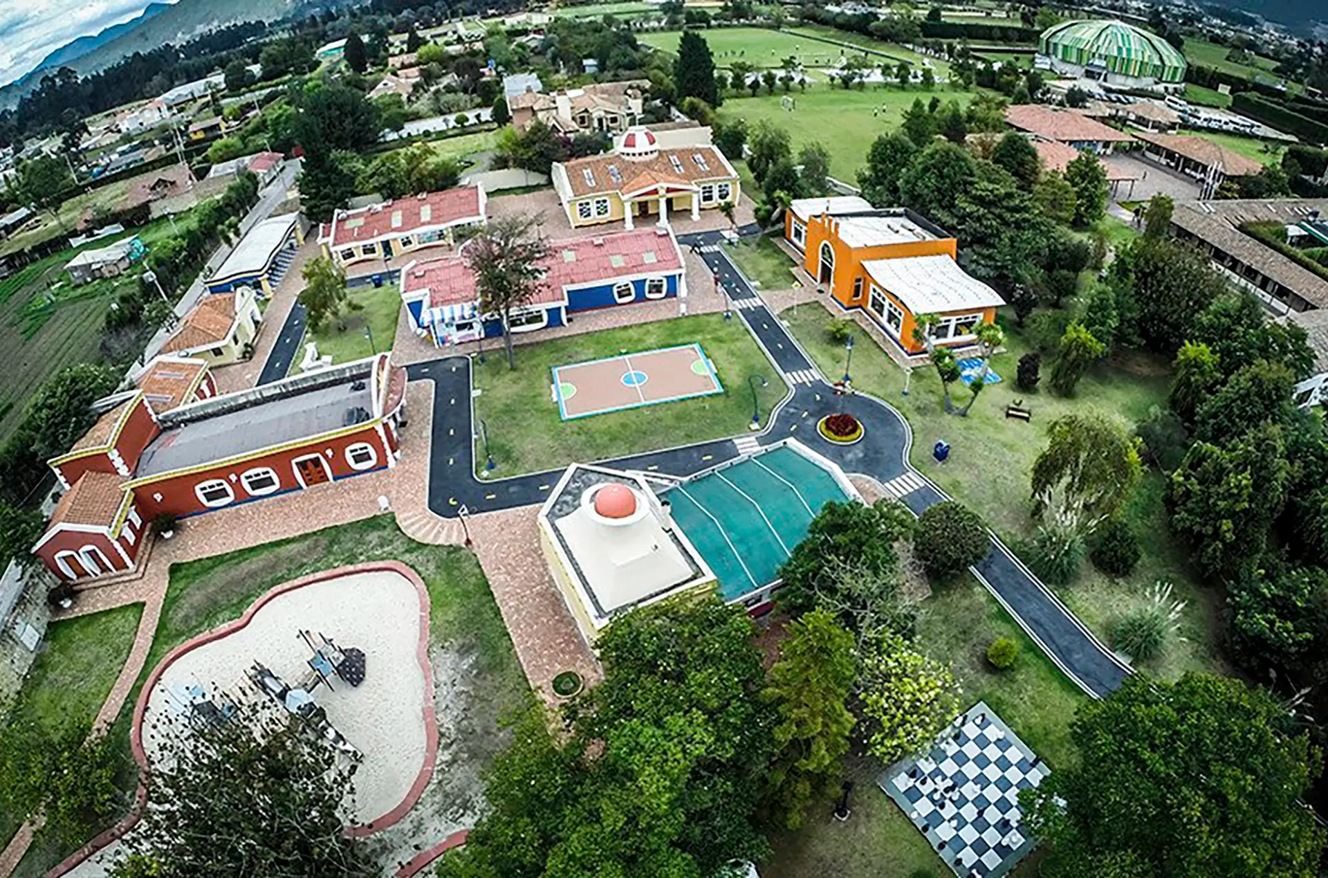 Gimnasio Campestre Los Cerezos (Cajicá)