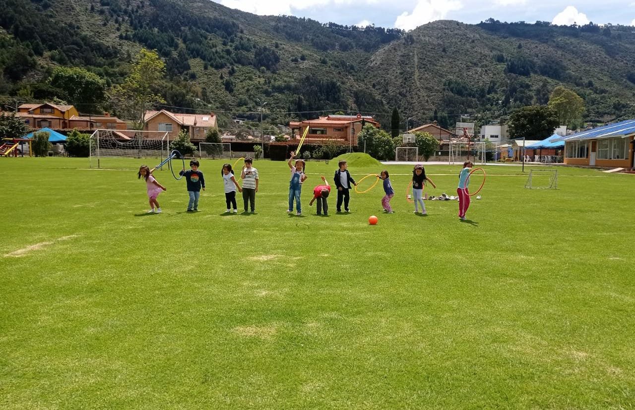 Liceo De Los Andes (Cota)