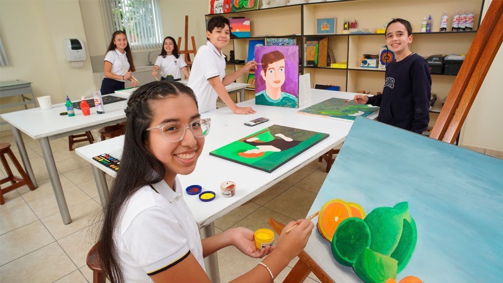 Colegio San Ignacio De Recalde (Lima)