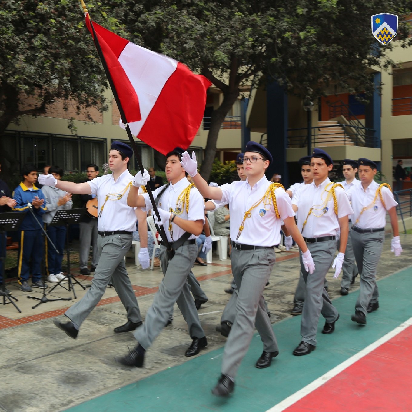 Colegio Alpamayo (Lima)