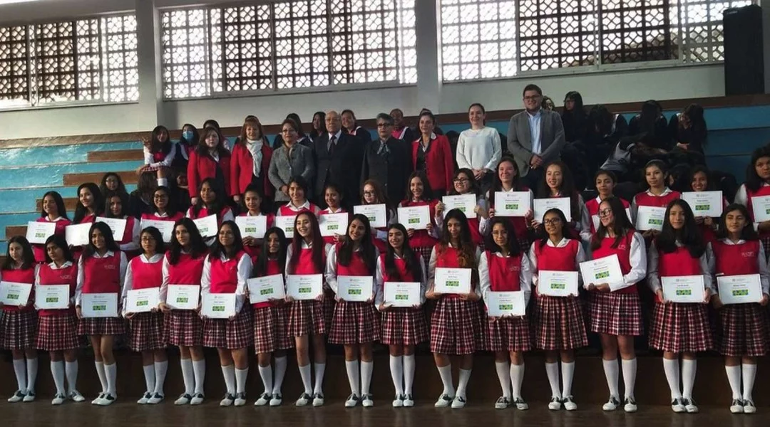 Unidad Educativa Particular De América María A. Carrillo De Mata M. (Quito)