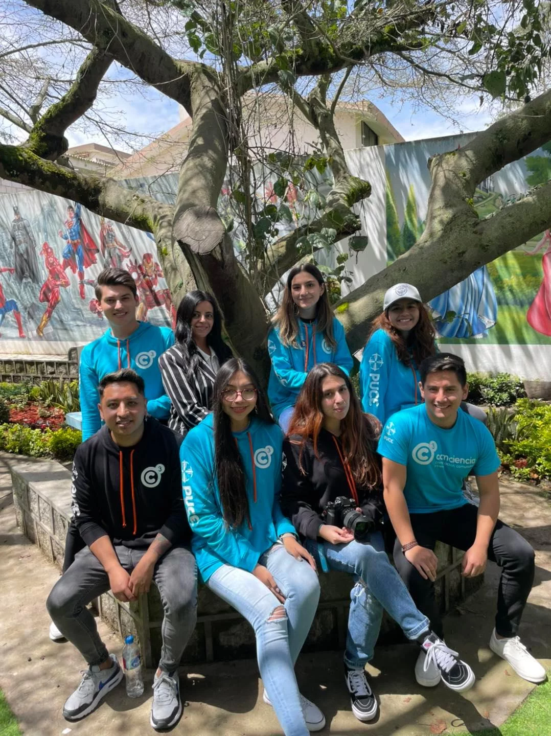 Unidad Educativa Particular Dos Hemisferios (Quito)