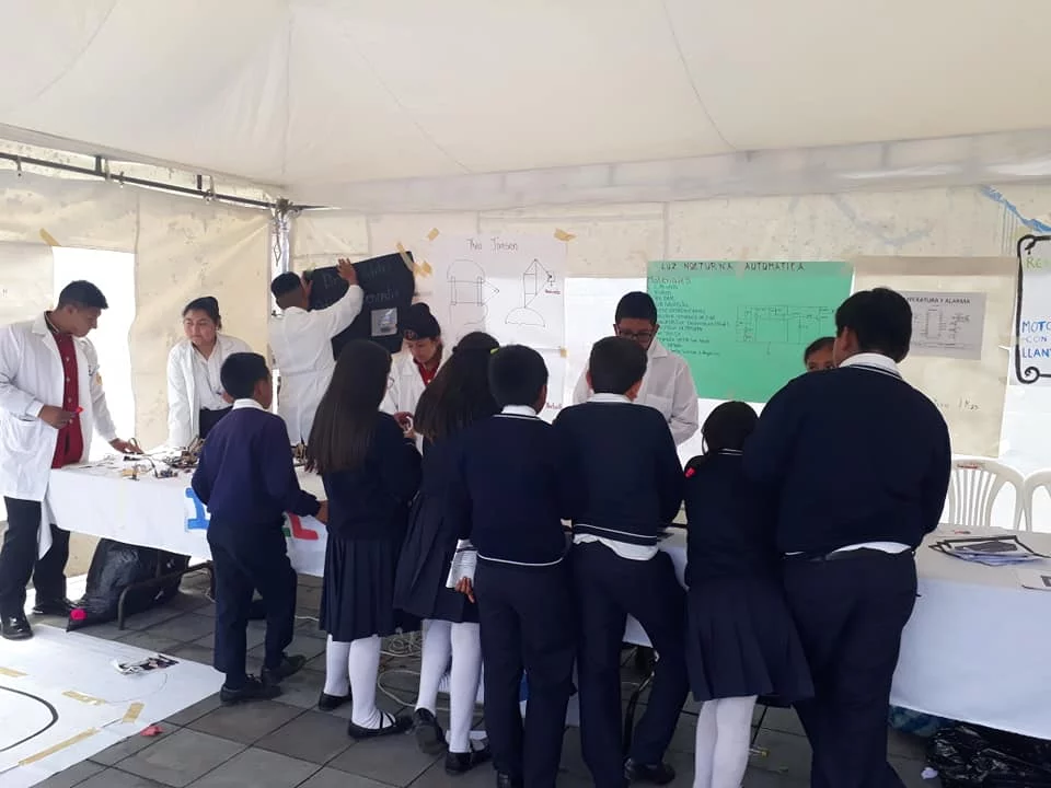 Colegio Particular Charles Babbage (Sangolquí)