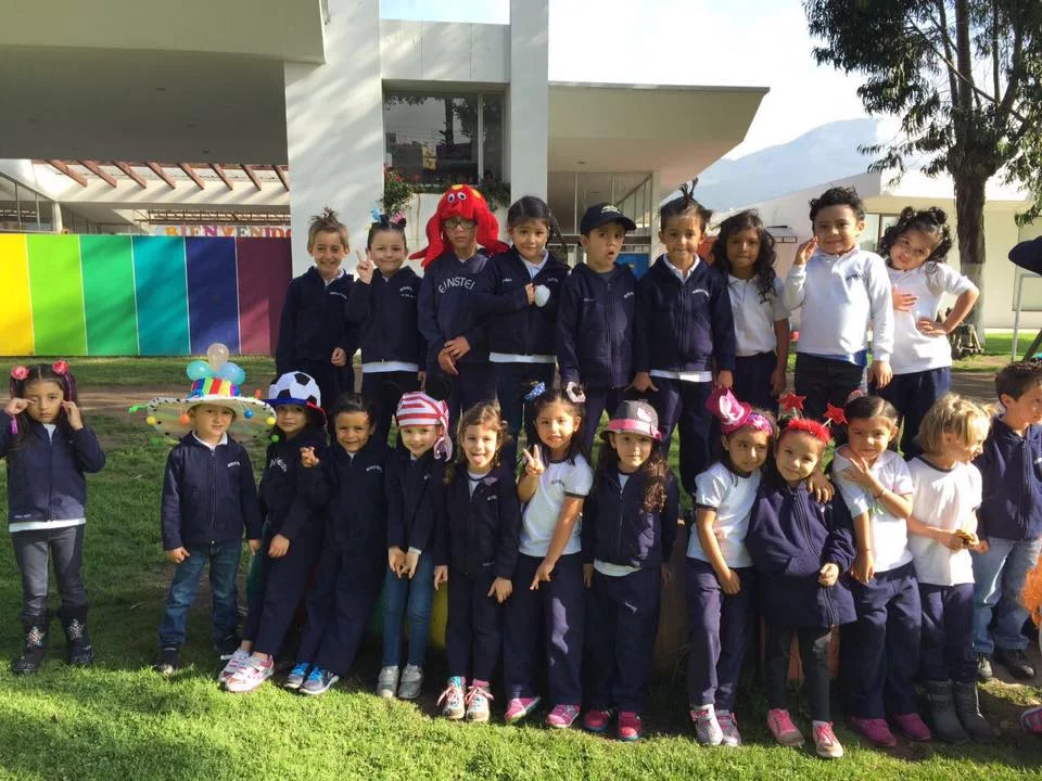 Colegio Einstein (Quito)