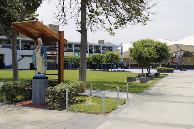 Colegio Nuestra Señora De La Reconciliación (Santiago de Surco)