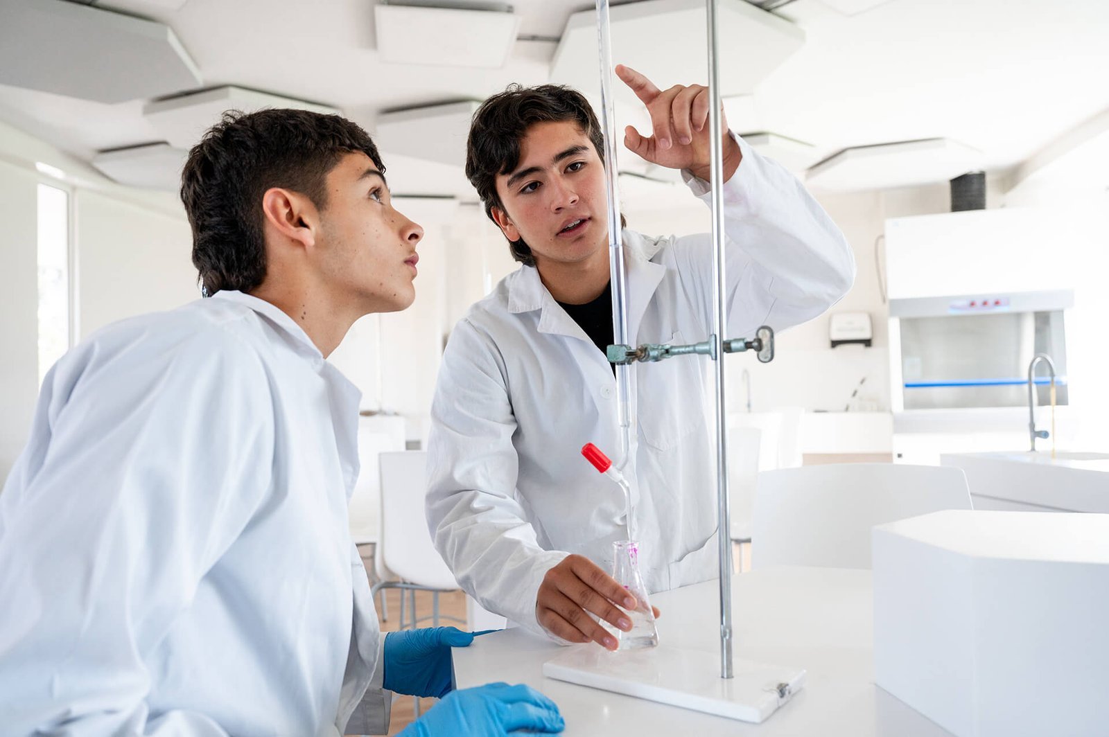 Potencia a tus hijos con el examen A-Level del colegio San Mateo Bogotá