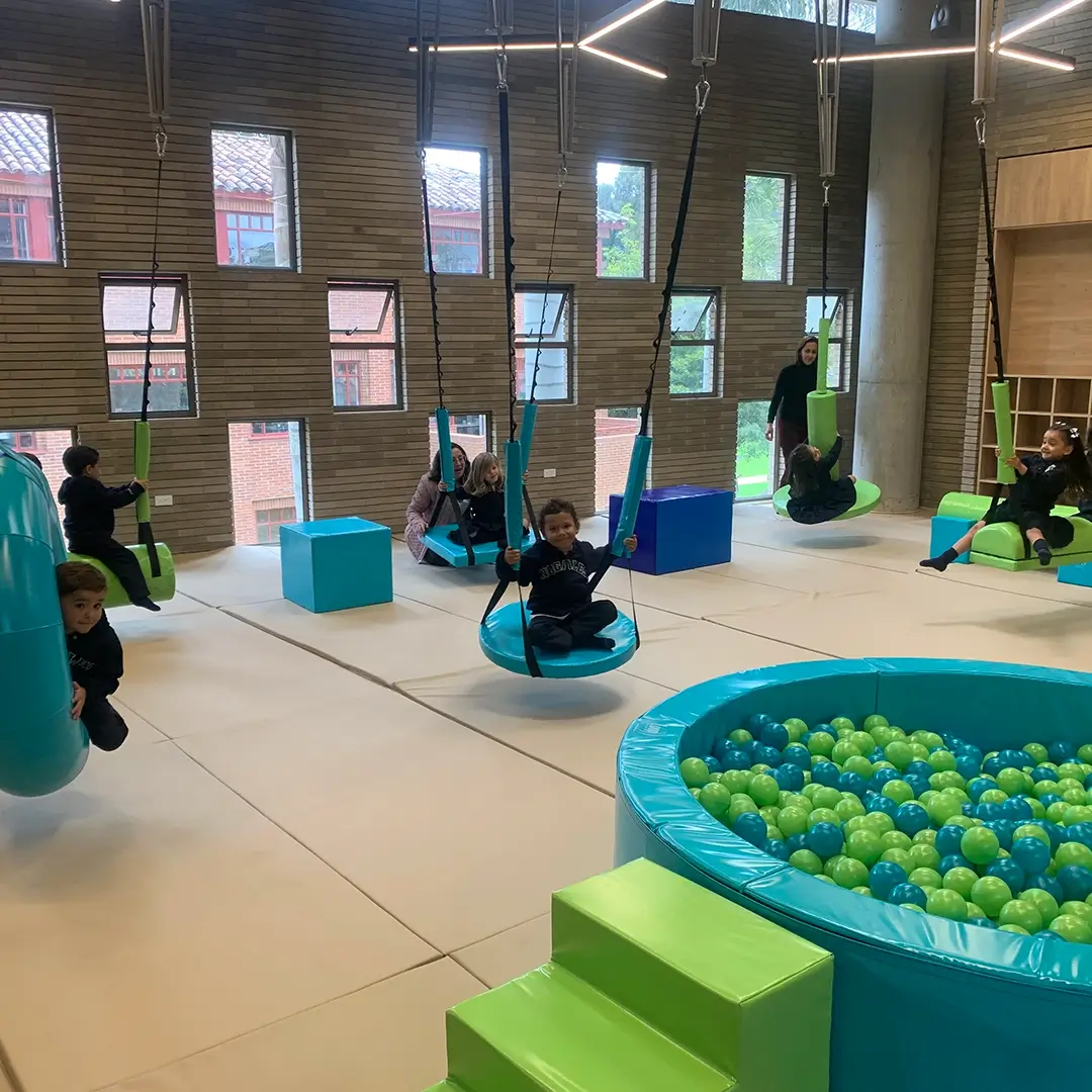 El gimnasio sensorial del Colegio Los Nogales (Bogotá): Innovación Infantil