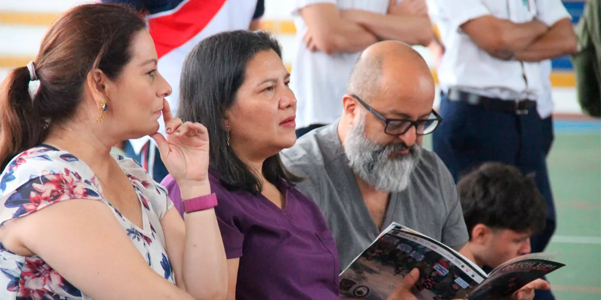 The Colombus American School Rivera lanza su revista escolar