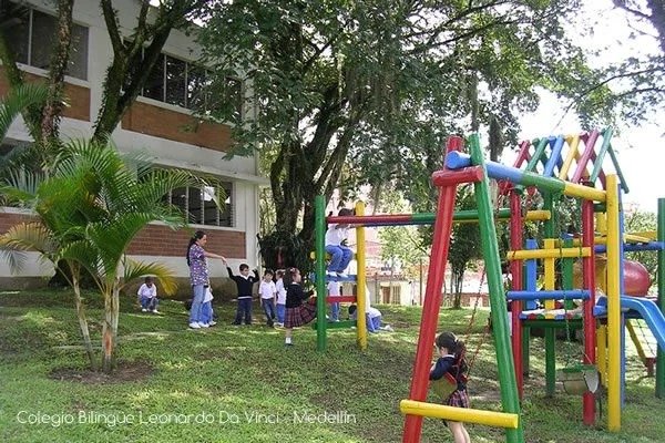 Colegio Bilingüe Leonardo Da Vinci (Envigado)