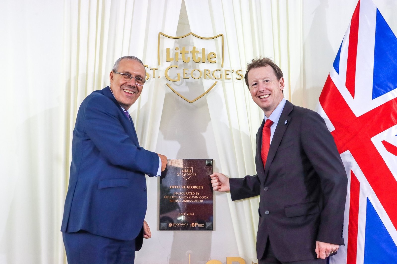 Inauguración Little ST George's College Lima