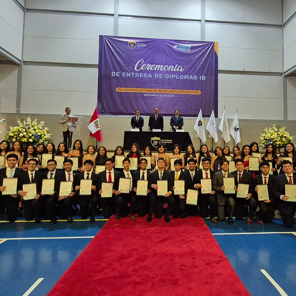 Entrega de diplomas IB en el Colegio San Ignacio de Recalde de Lima: un logro internacional que marca el inicio de nuevos caminos